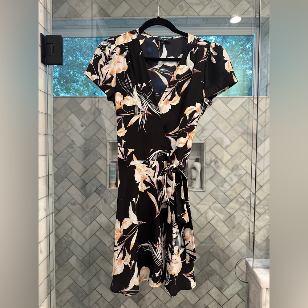 Yumi Kim Black and Cream Floral Silk Dress